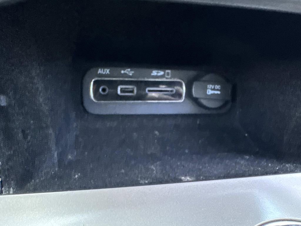 Used 2015 Jeep Grand Cherokee Limited w/ Luxury Group II image 17