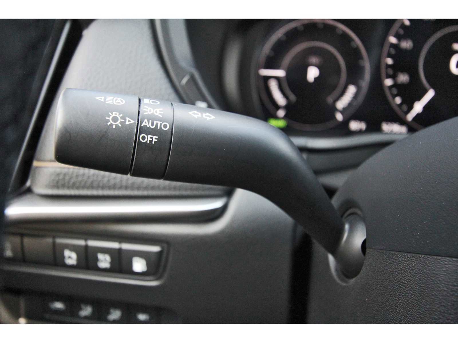 Certified 2025 MAZDA CX-90 Plug-In Hybrid w/Premium Sport image 17