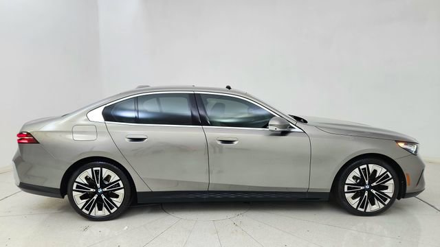 Used 2025 BMW 530i RWD image 6