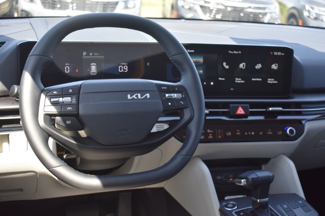 New 2026 Kia Sportage EX FWD image 19