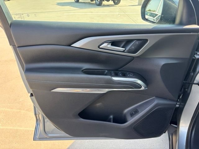 Certified 2024 Chevrolet Traverse LS AWD/4WD image 16