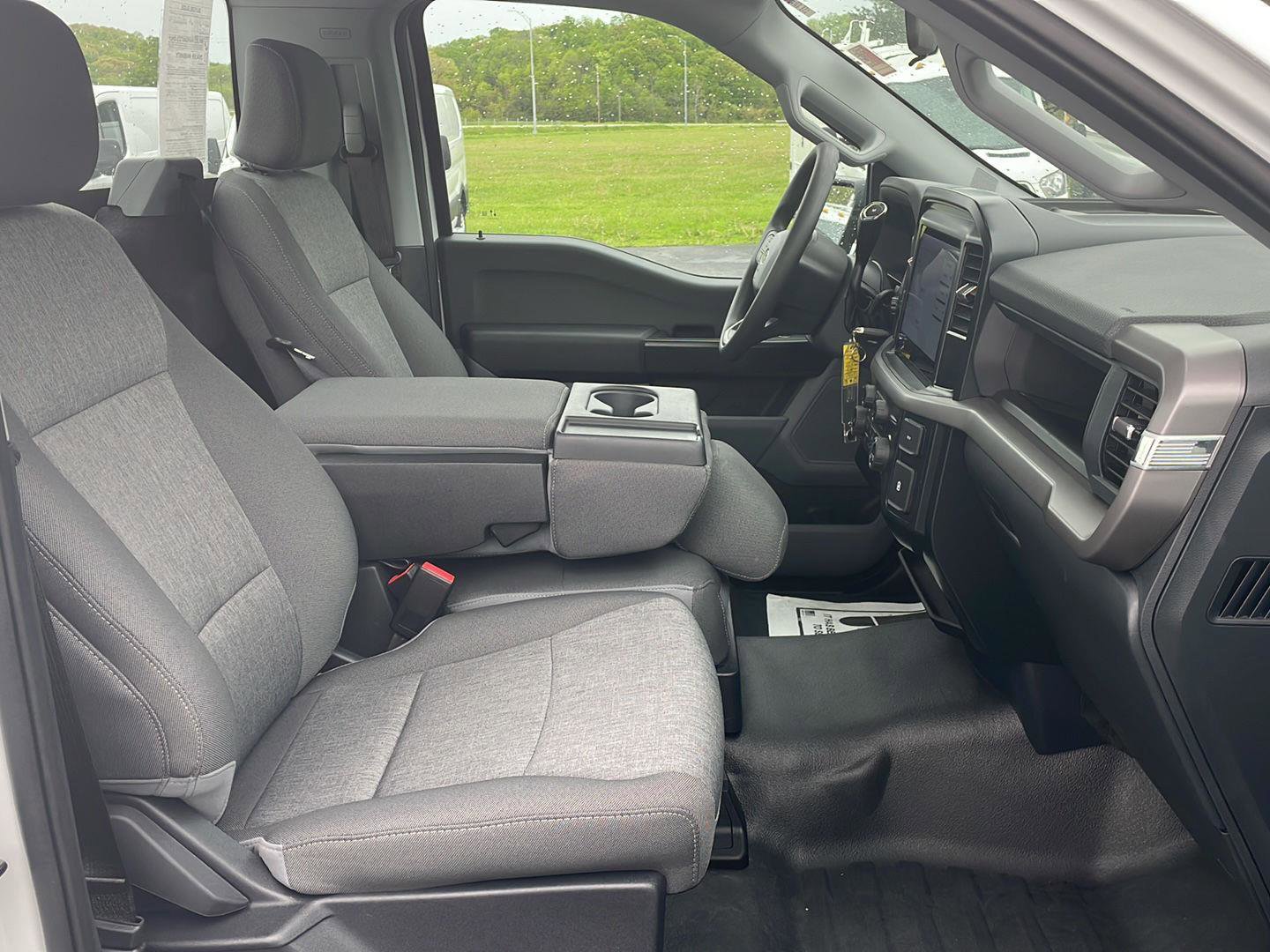 Used 2025 Ford F150 XL AWD/4WD image 27