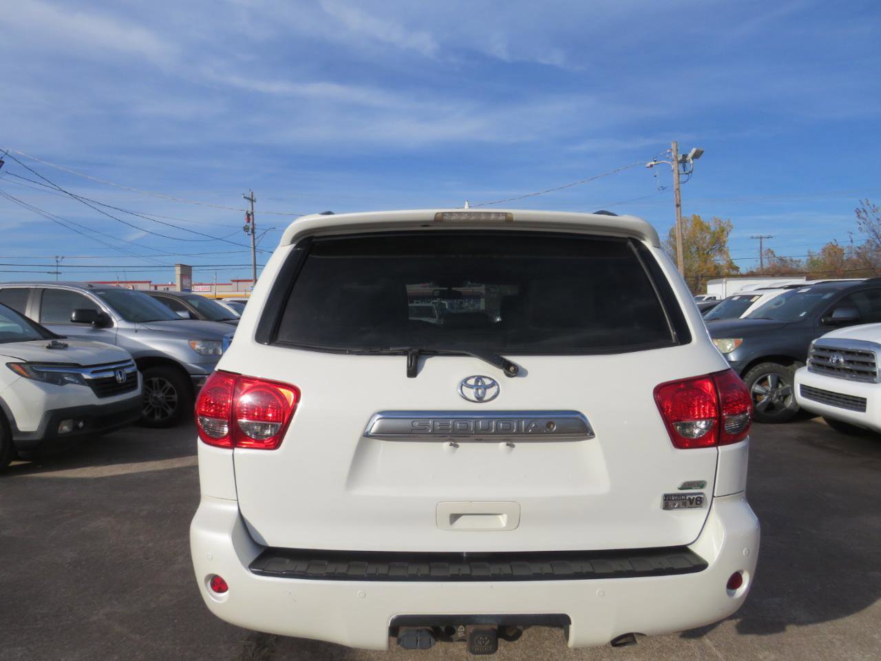 Used 2015 Toyota Sequoia Platinum AWD/4WD image 6