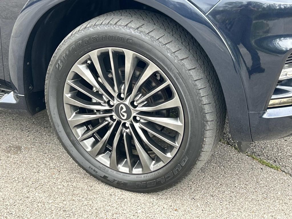Used 2024 INFINITI QX80 Sensory image 9