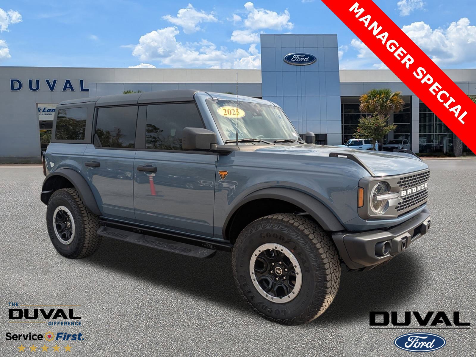 New 2025 Ford Bronco Badlands w/ Sasquatch Package