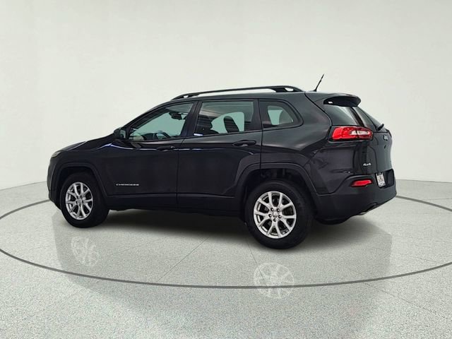 Used 2015 Jeep Cherokee Sport w/ Cold Weather Group AWD/4WD image 4