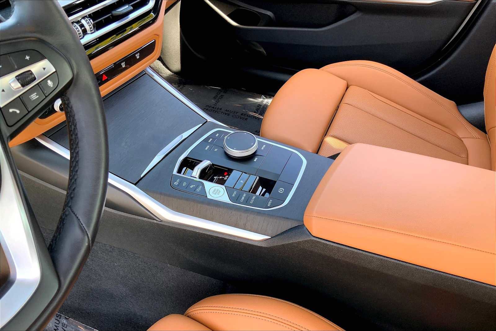 Used 2024 BMW 330i xDrive Sedan w/ Premium Package image 17