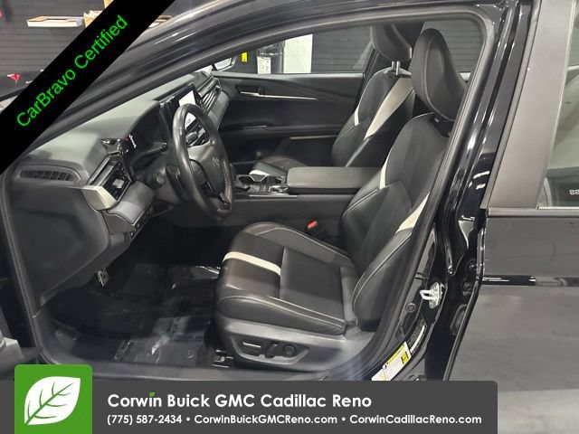 Used 2025 Toyota Camry SE FWD image 11