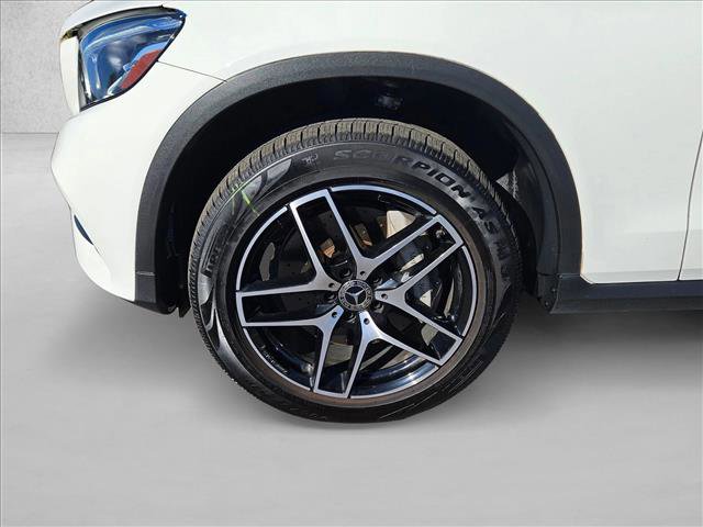 Used 2019 Mercedes-Benz GLC 300 4MATIC image 23