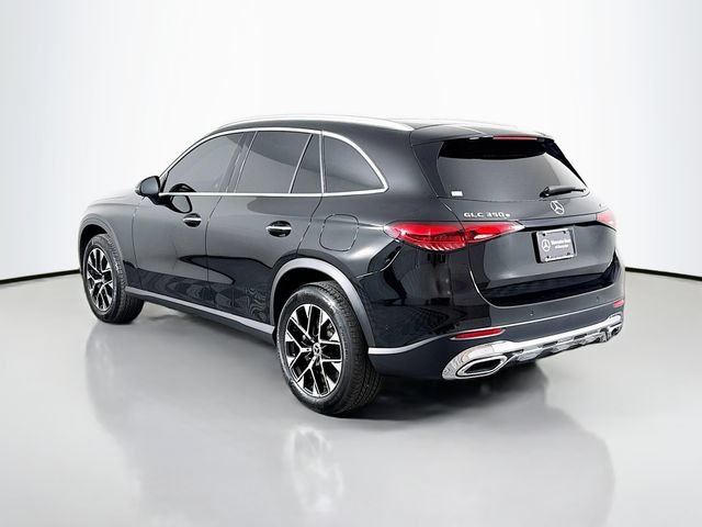 Used 2025 Mercedes-Benz GLC 350e 4MATIC image 5