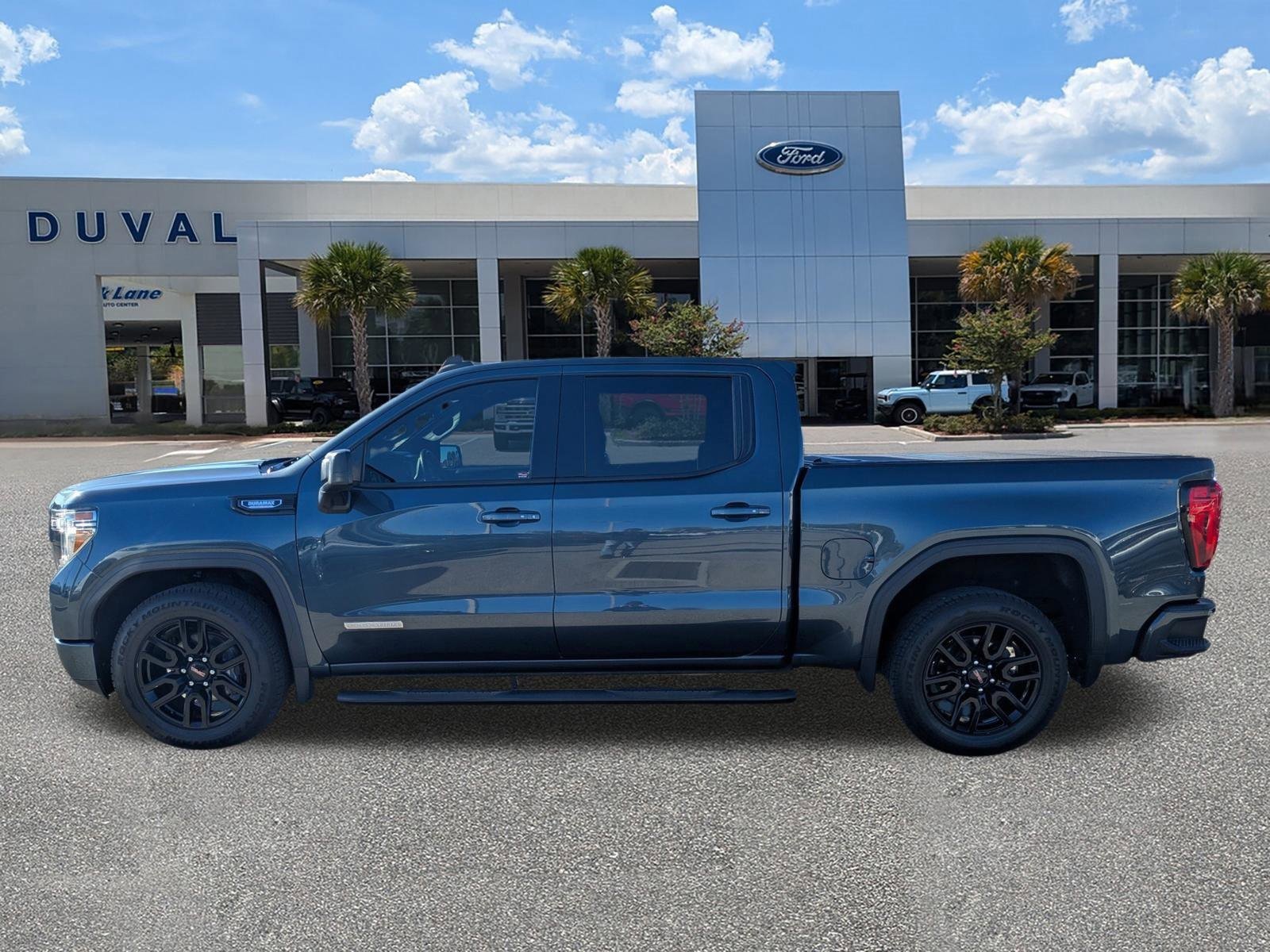 Used 2020 GMC Sierra 1500 Elevation w/ Elevation Value Package image 7