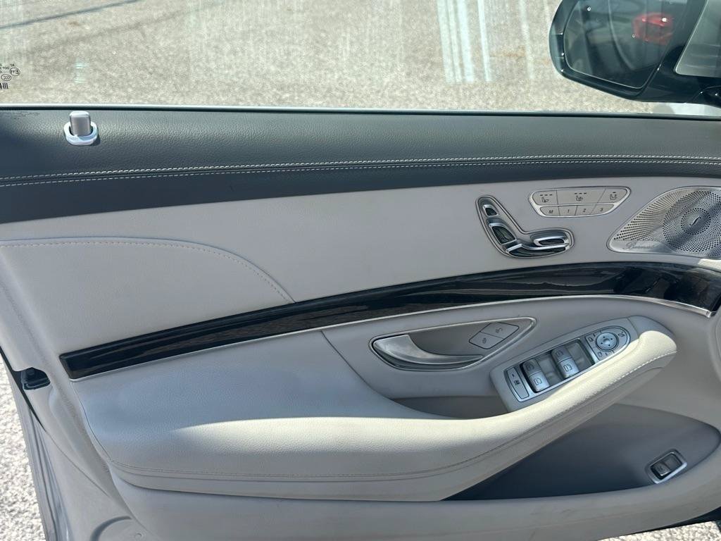 Used 2016 Mercedes-Benz S 550 4MATIC Sedan image 19