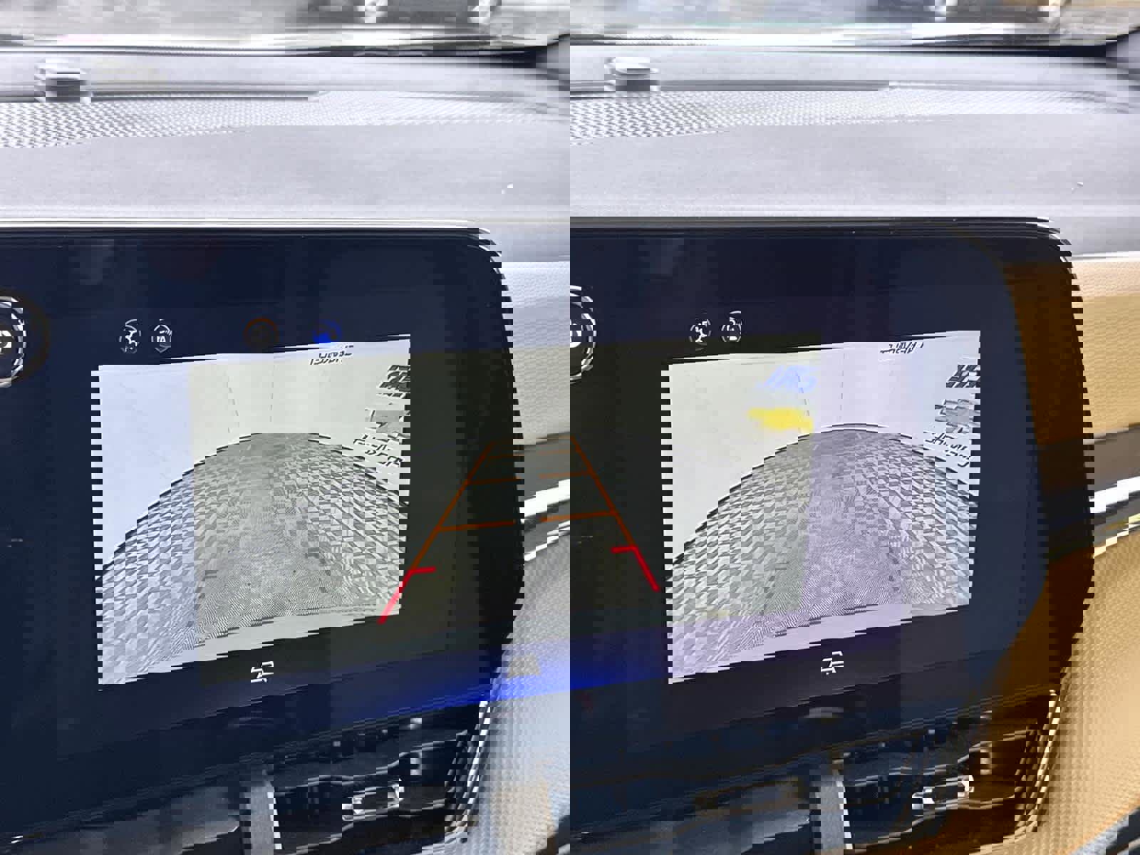 Used 2025 Chevrolet Equinox ACTIV image 17