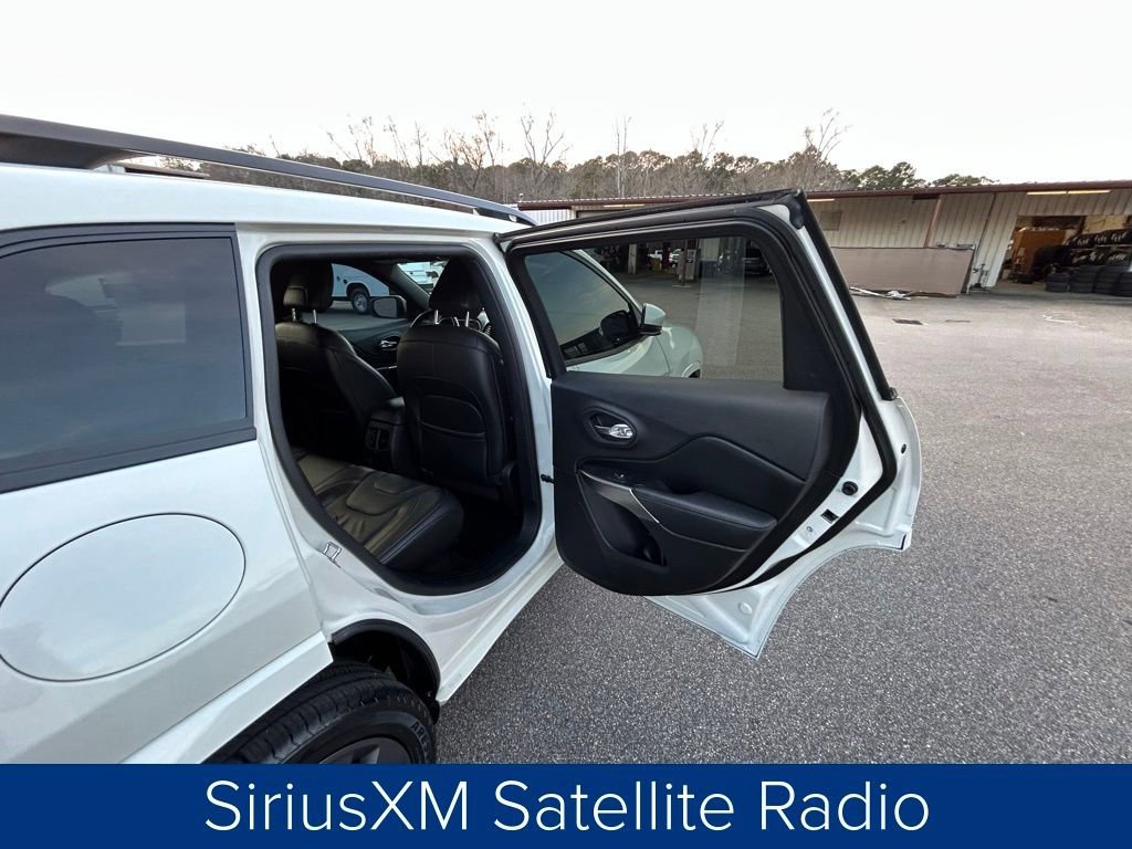 Used 2019 Jeep Cherokee High Altitude image 21