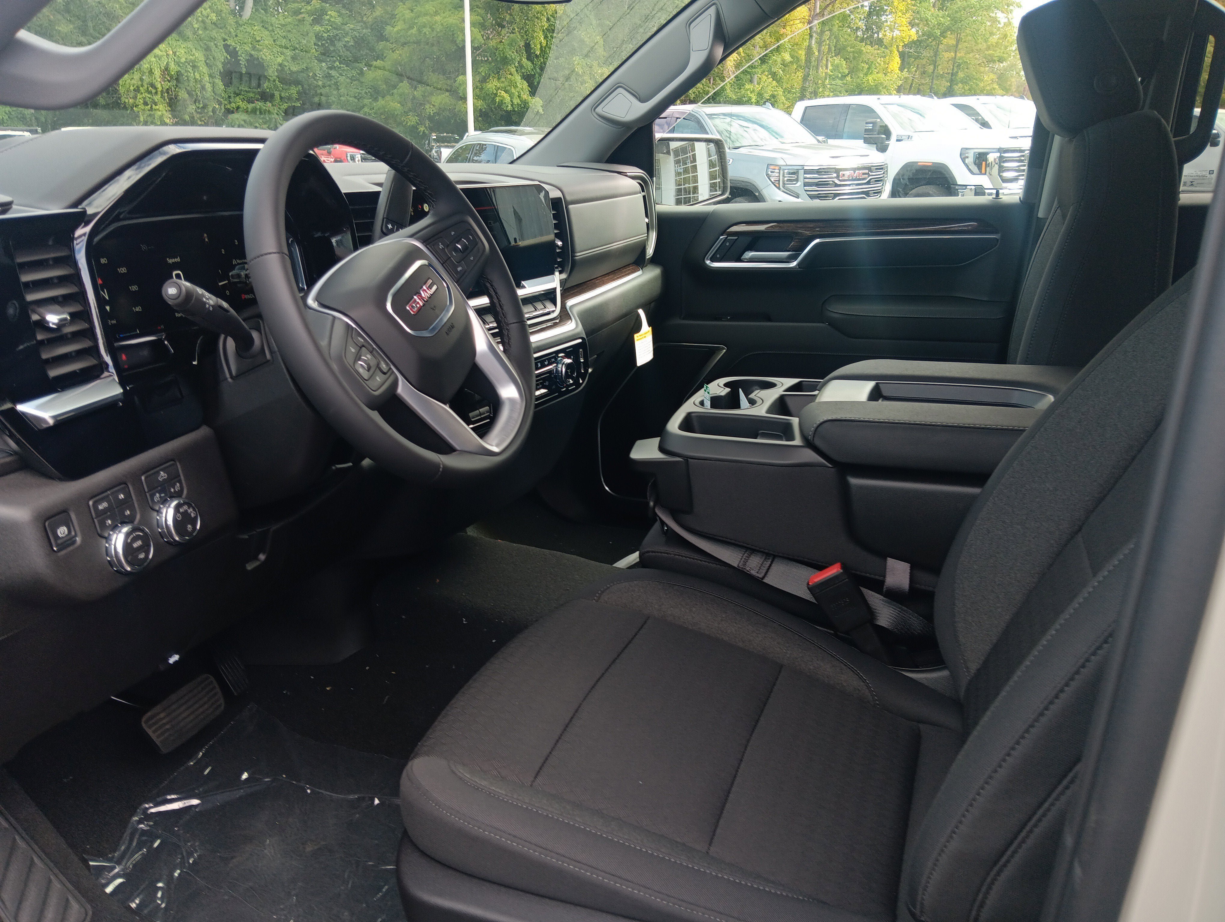 New 2026 GMC Sierra 1500 SLE w/ X31 Off-Road Package AWD/4WD image 12