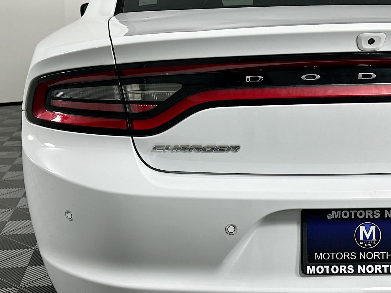 Used 2023 Dodge Charger SXT w/ Cold Weather Package RWD image 22