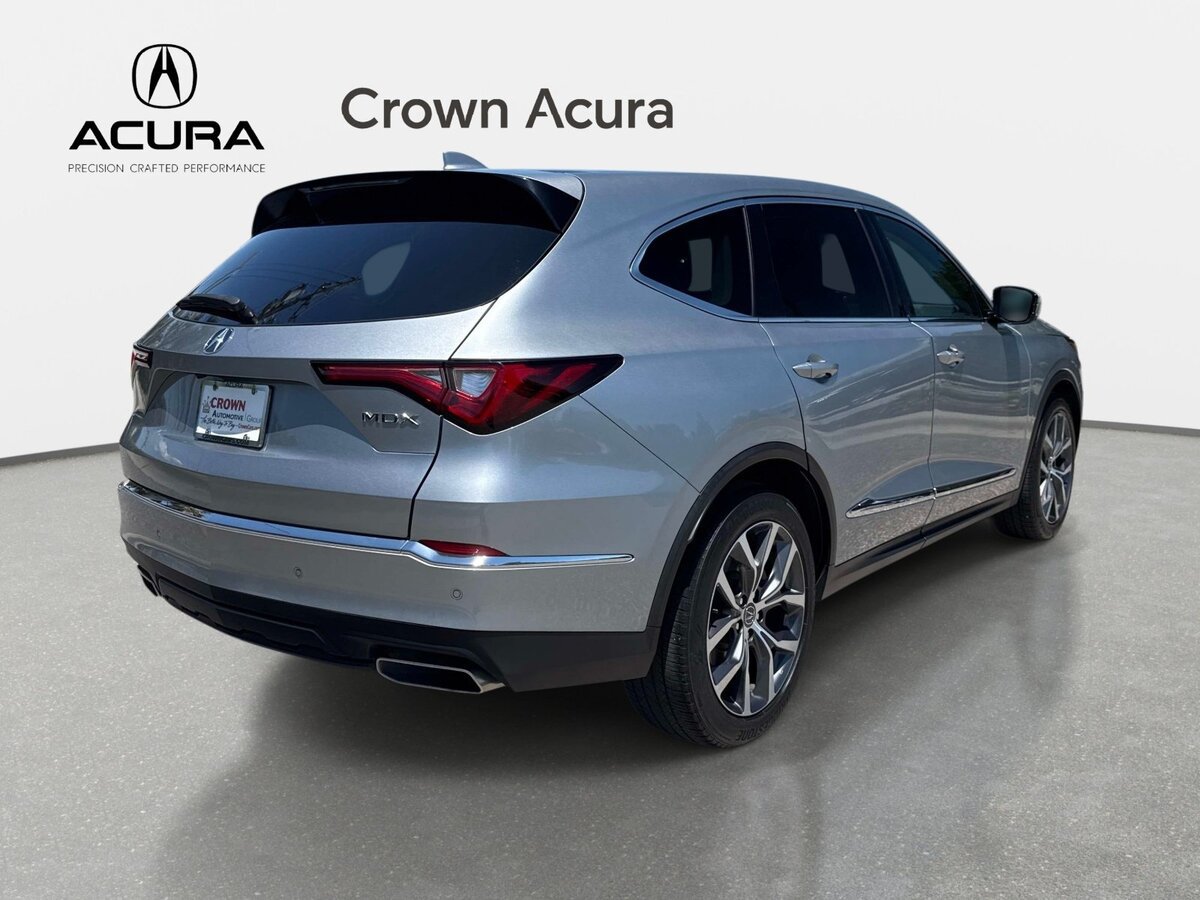 Used 2023 Acura MDX w/ Technology Package FWD image 4