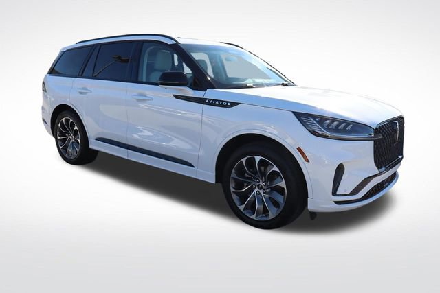 New 2025 Lincoln Aviator 2WD w/ Jet Appearance Package image 1