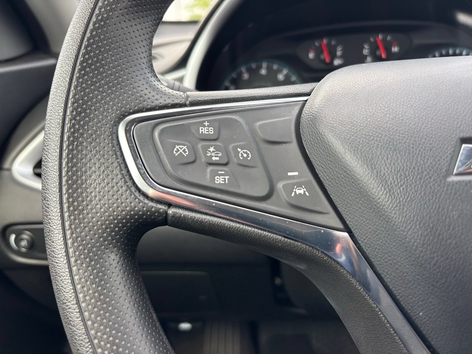 Used 2023 Chevrolet Malibu LT FWD image 25
