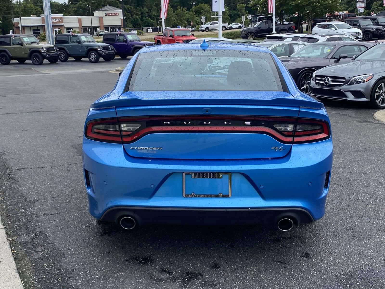 Used 2023 Dodge Charger R/T w/ Navigation & Travel Group RWD image 6