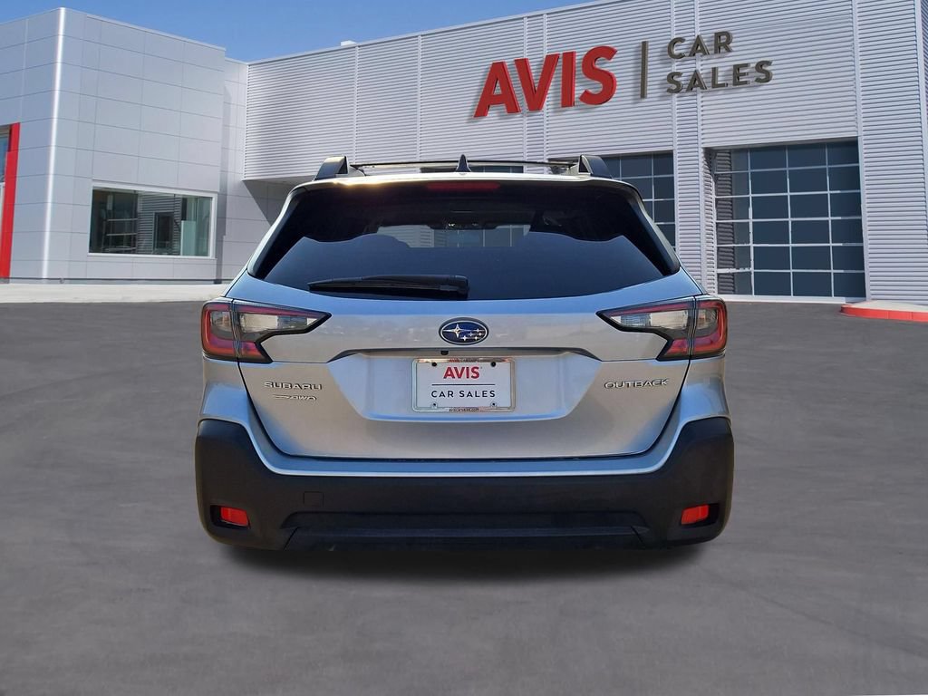 Used 2025 Subaru Outback Premium AWD/4WD image 6