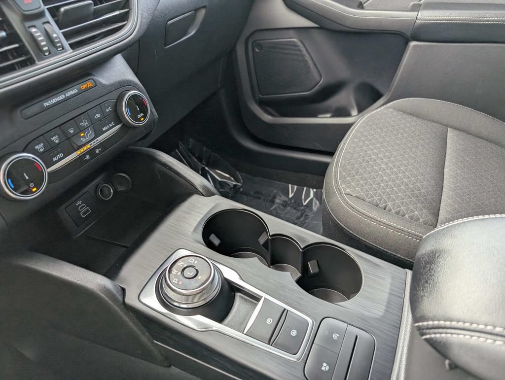 Used 2025 Ford Escape Active AWD/4WD image 22
