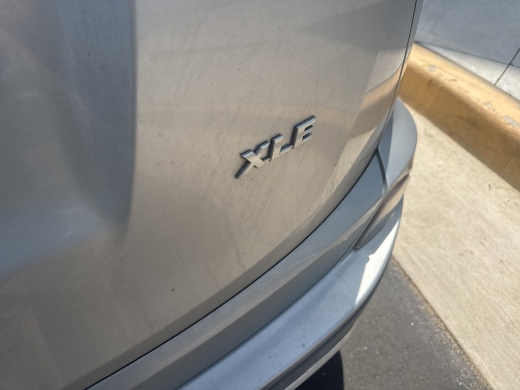 Used 2016 Toyota RAV4 XLE FWD image 8