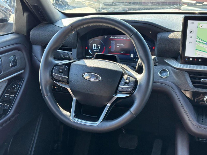 Used 2025 Ford Explorer Platinum w/ LUX Leather Package image 13