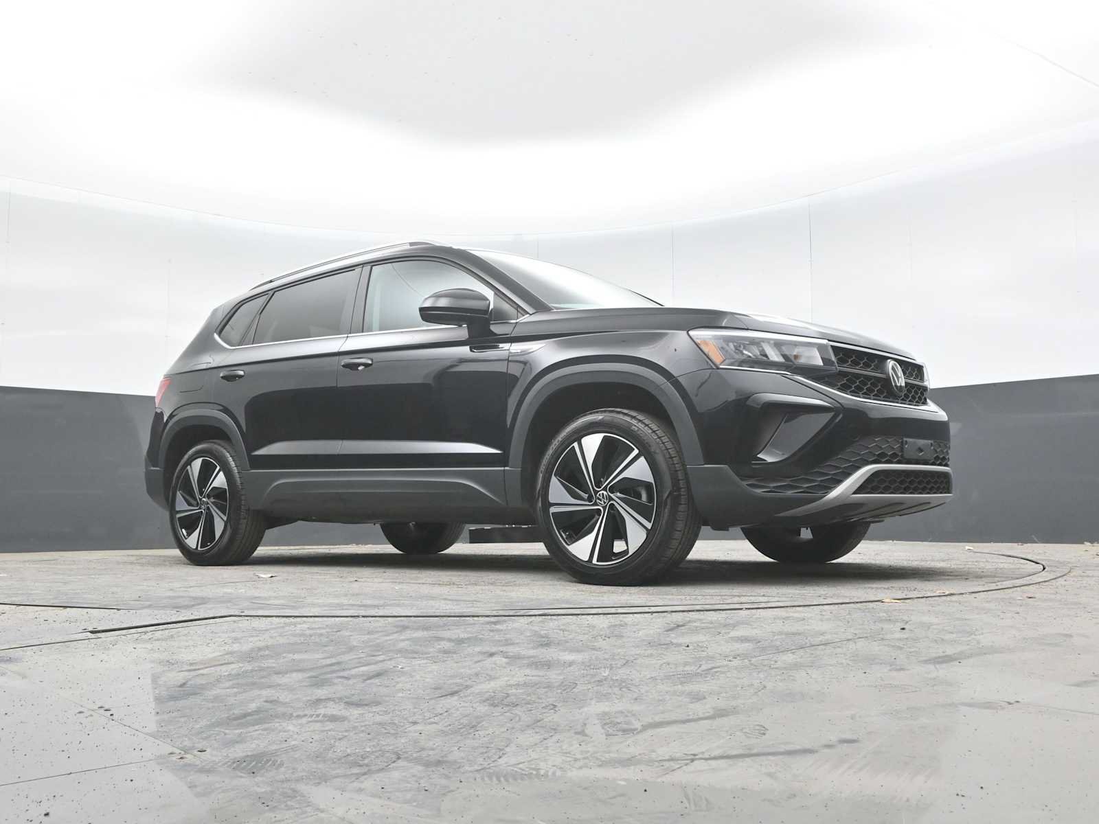 Used 2024 Volkswagen Taos SE AWD/4WD image 43