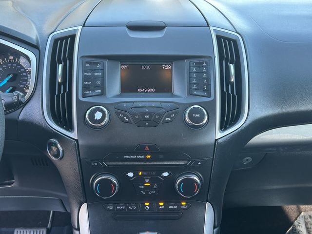 Used 2016 Ford Edge SEL AWD/4WD image 12
