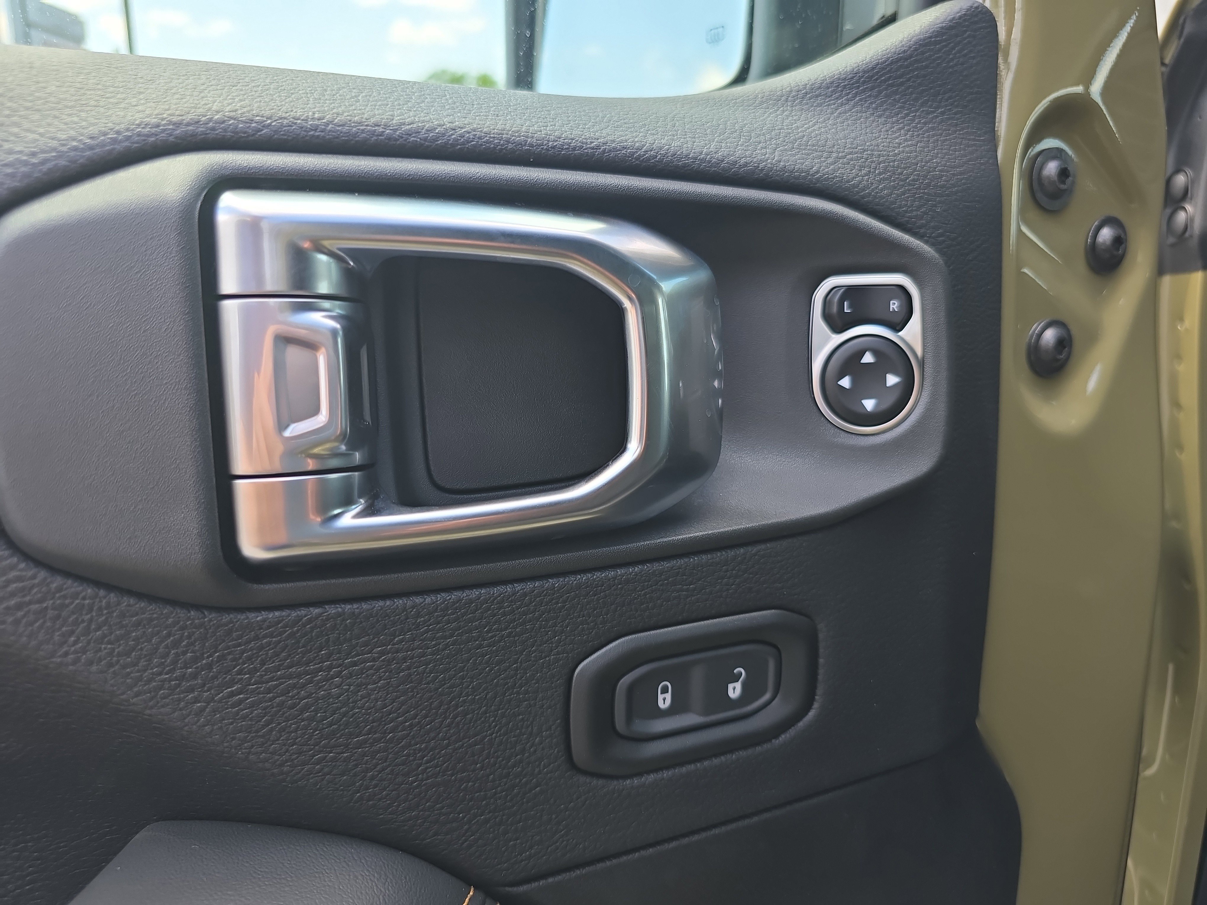 New 2025 Jeep Wrangler Unlimited Rubicon 392 image 20