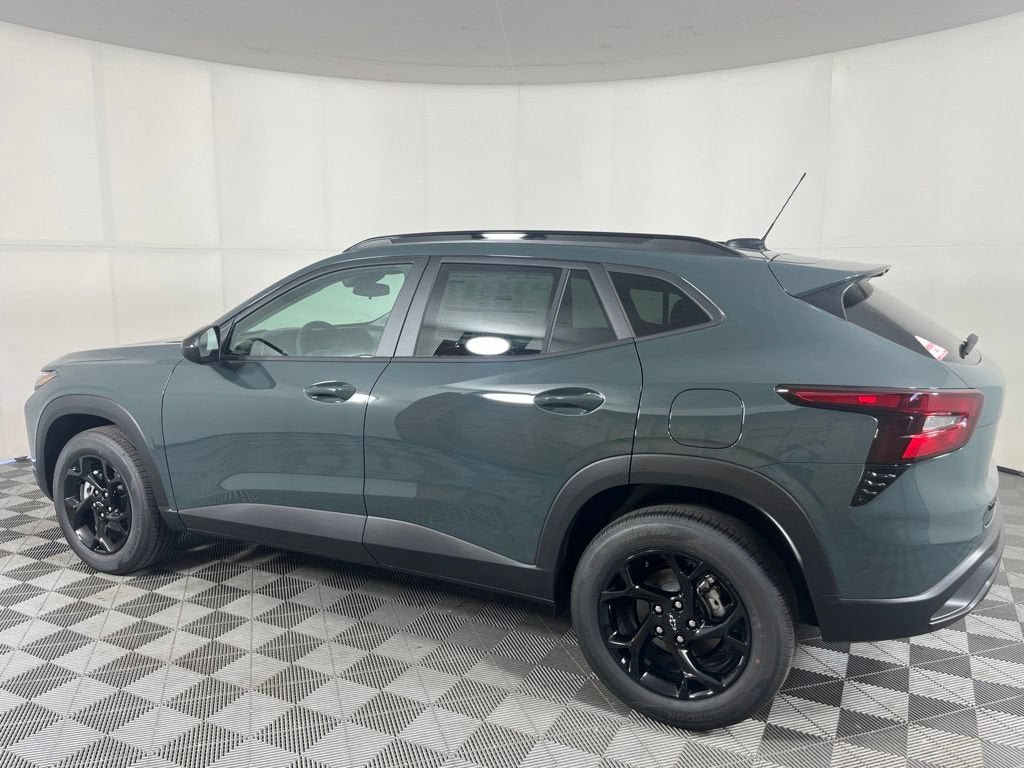 New 2026 Chevrolet Trax LT w/ Driver Confidence Package FWD image 9