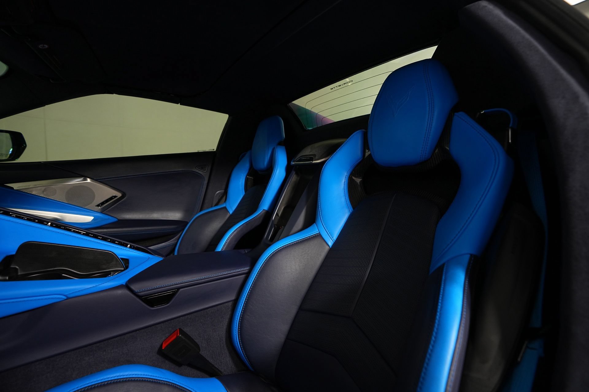Used 2024 Chevrolet Corvette Stingray Premium Conv w/ Battery Protection Package RWD image 20