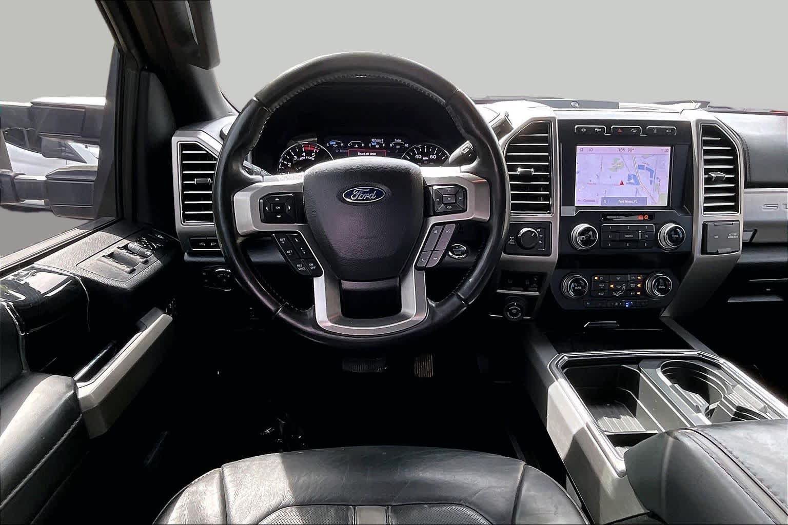 Used 2020 Ford F350 Platinum AWD/4WD image 6