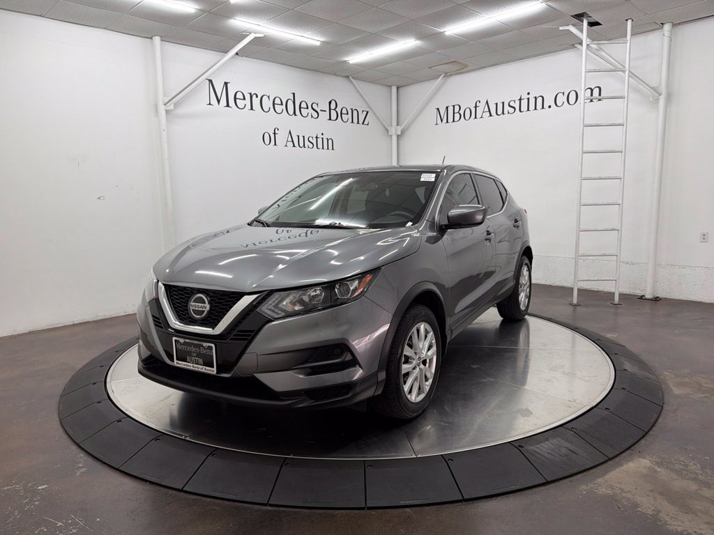Used 2020 Nissan Rogue Sport S w/ Appearance Package FWD image 3