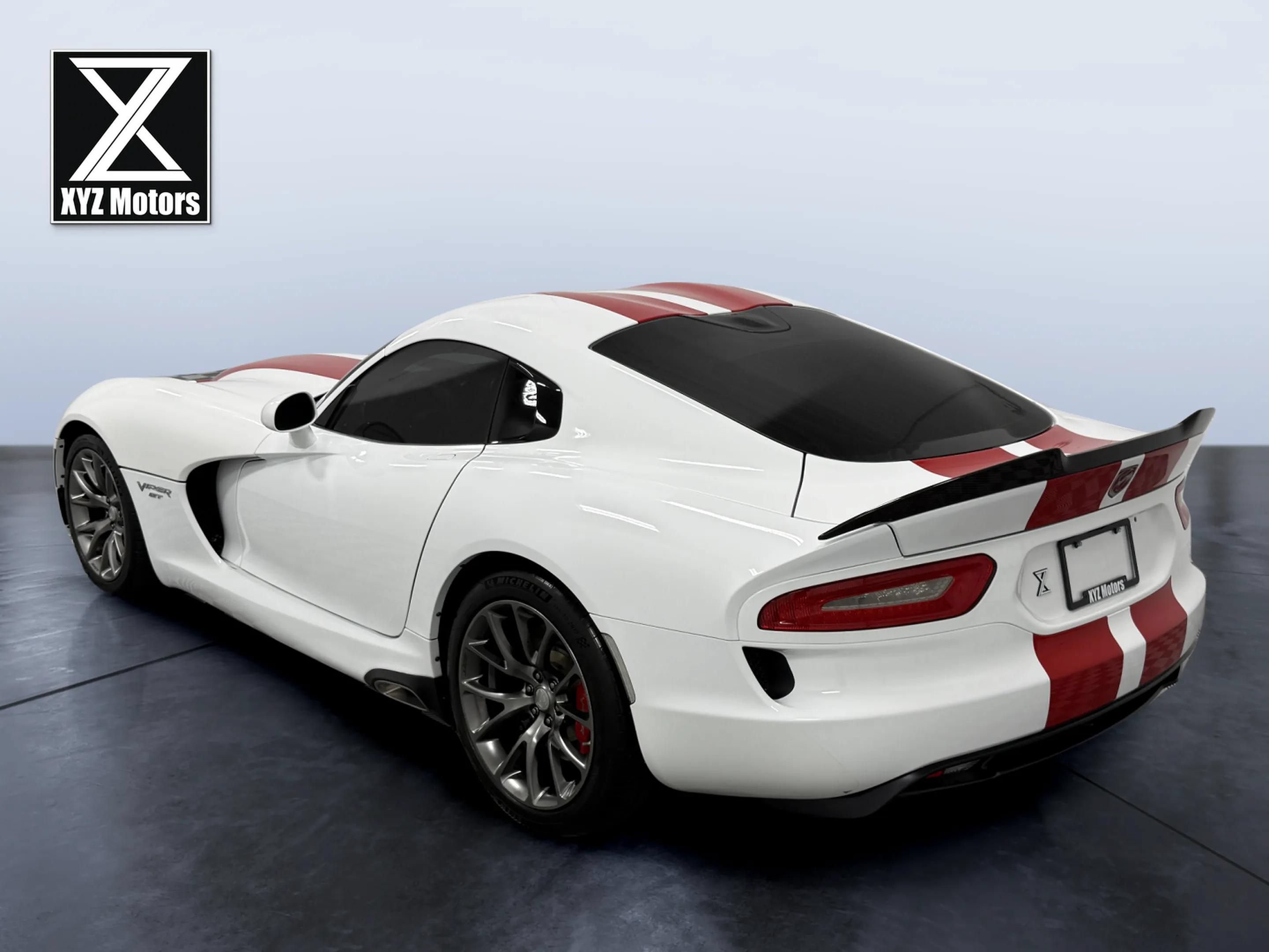 Used 2016 Dodge Viper w/ Quick Order Package 22J GT RWD image 4