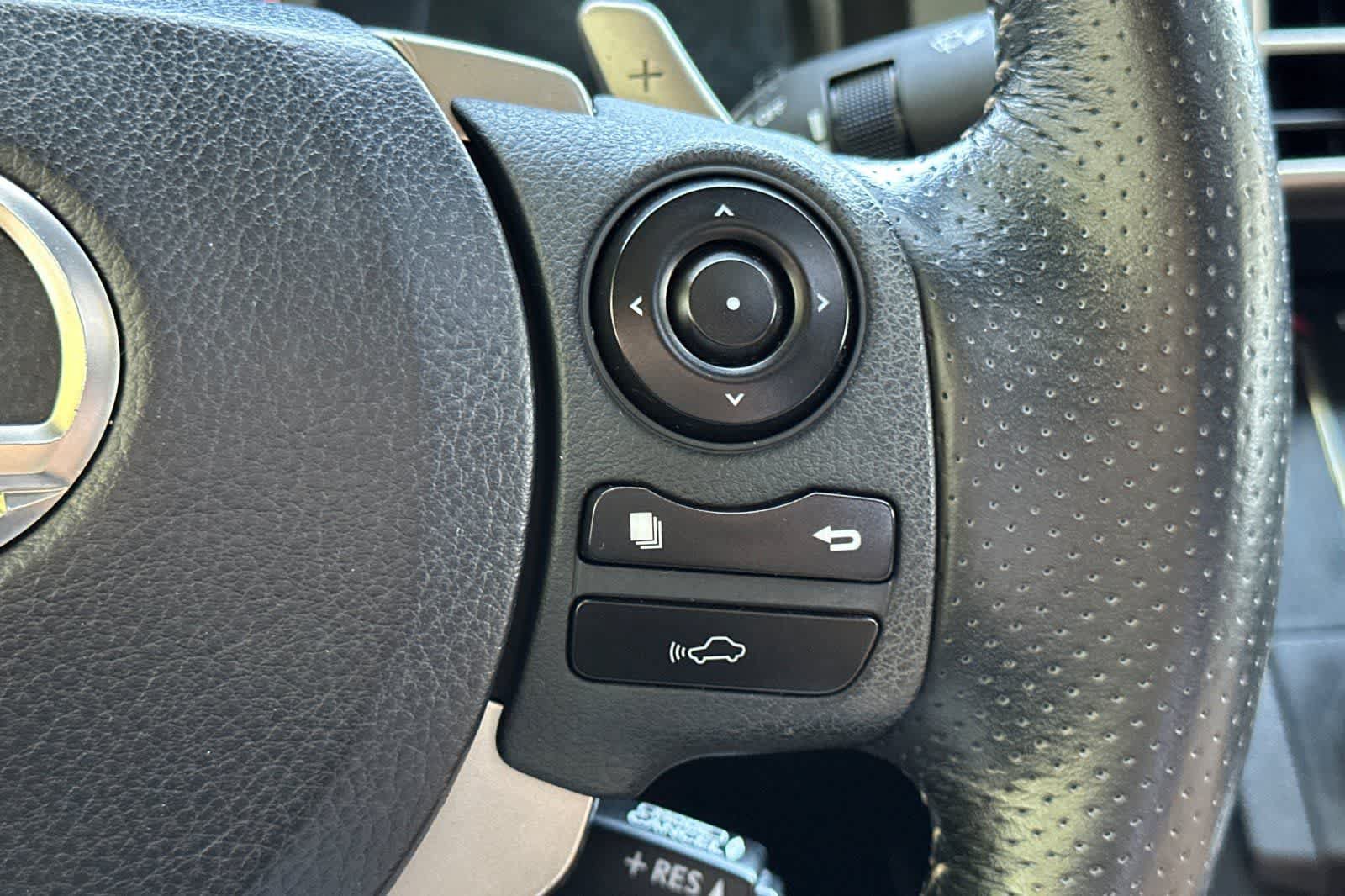 Used 2015 Lexus IS 350 w/ F-Sport Package RWD image 30