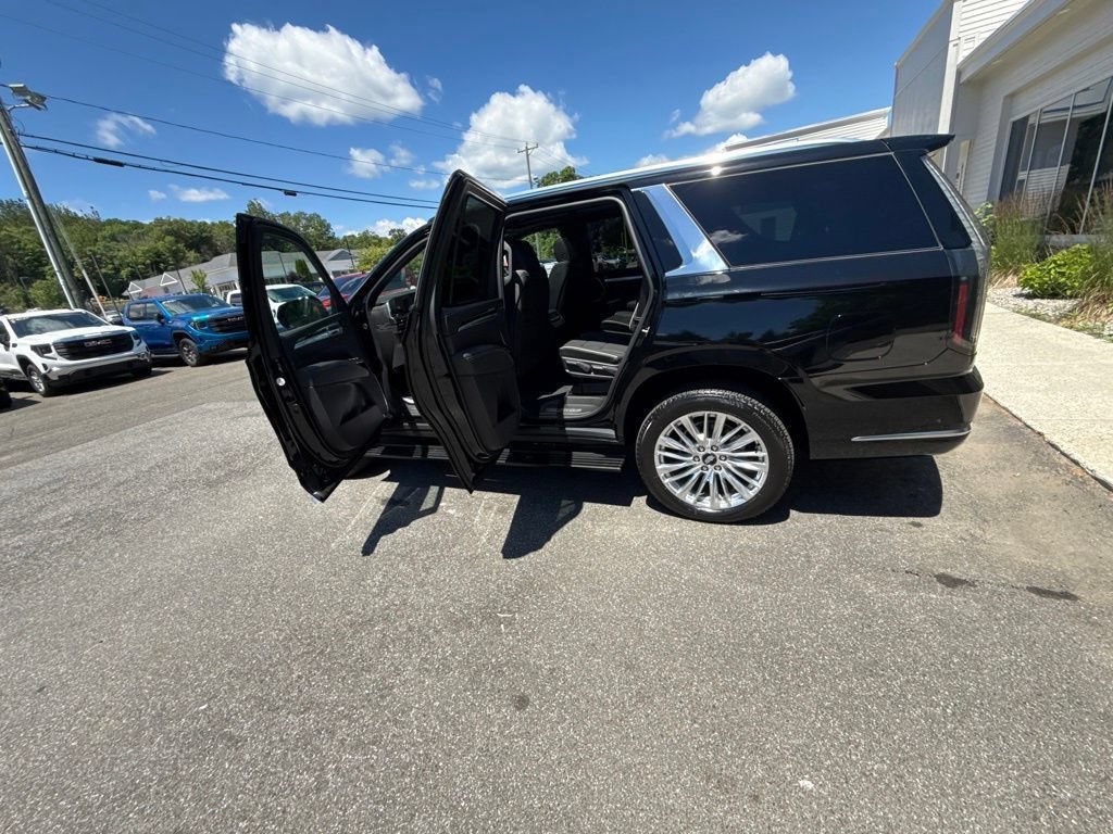 Used 2026 Cadillac Escalade Luxury AWD/4WD image 62