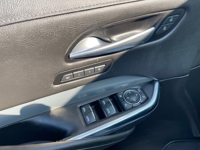 Used 2020 Cadillac XT4 Premium Luxury image 9