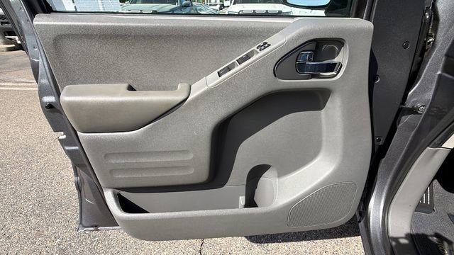 Used 2021 Nissan Frontier SV RWD image 18