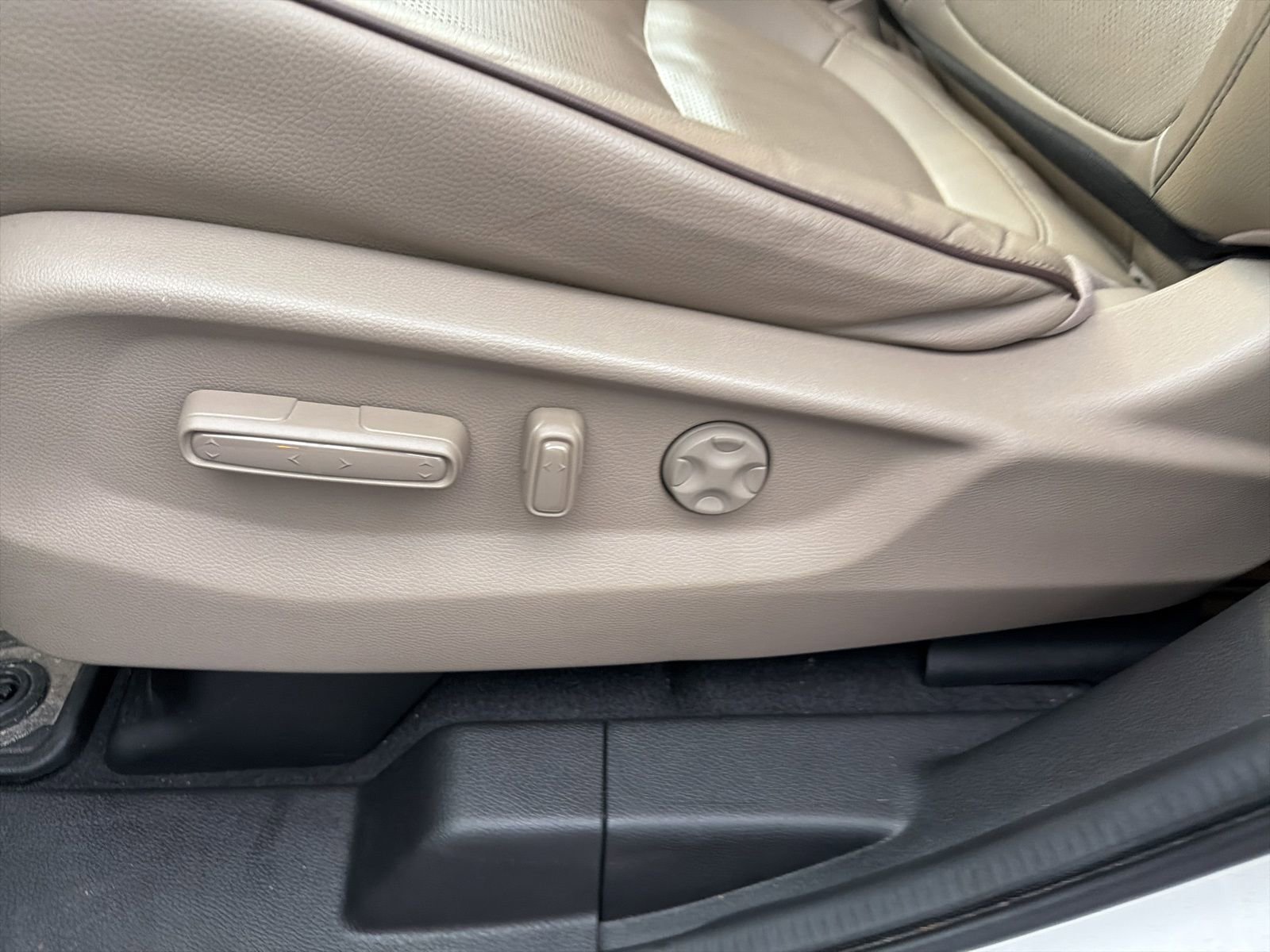 Used 2023 Honda Odyssey Elite image 14