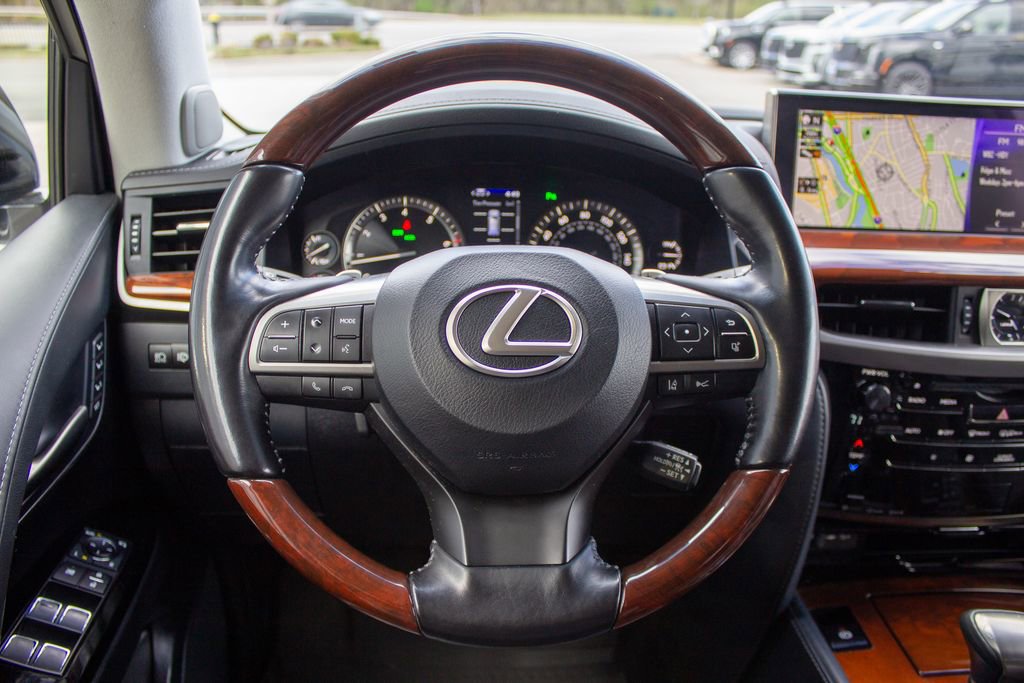 Used 2021 Lexus LX 570 4WD w/ Luxury Package image 14