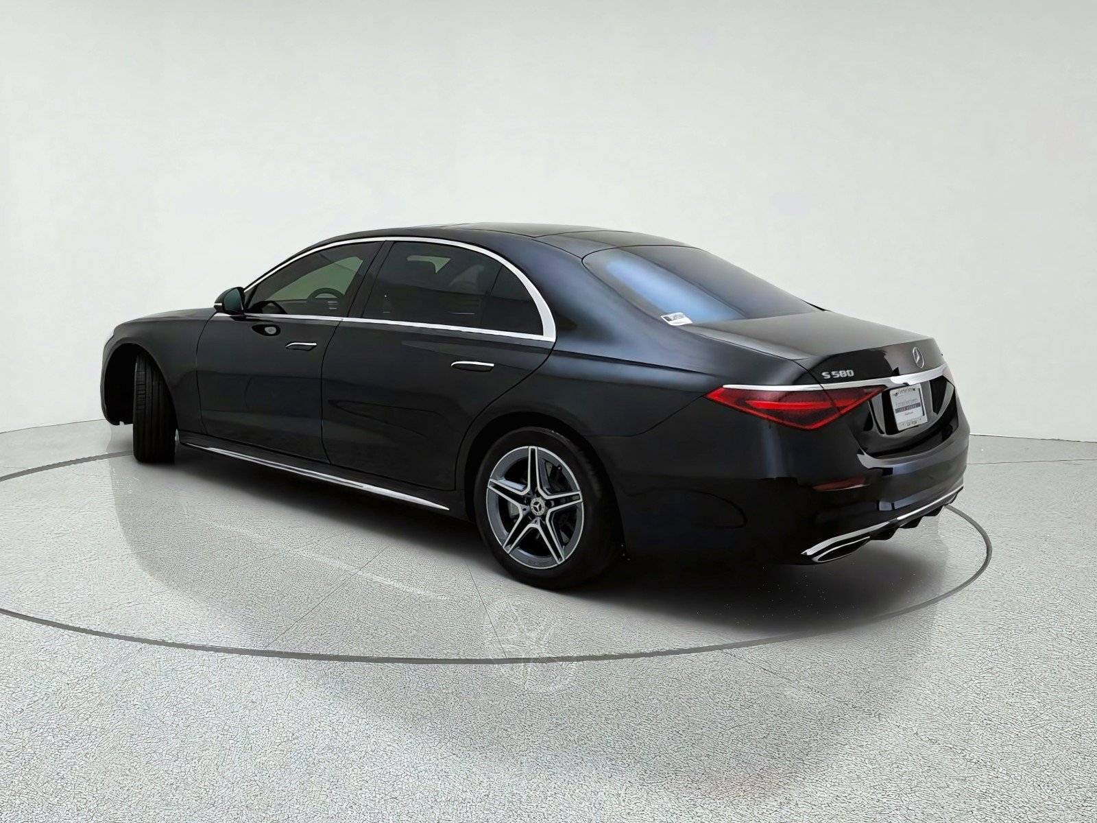 Used 2024 Mercedes-Benz S 580 4MATIC Sedan image 12