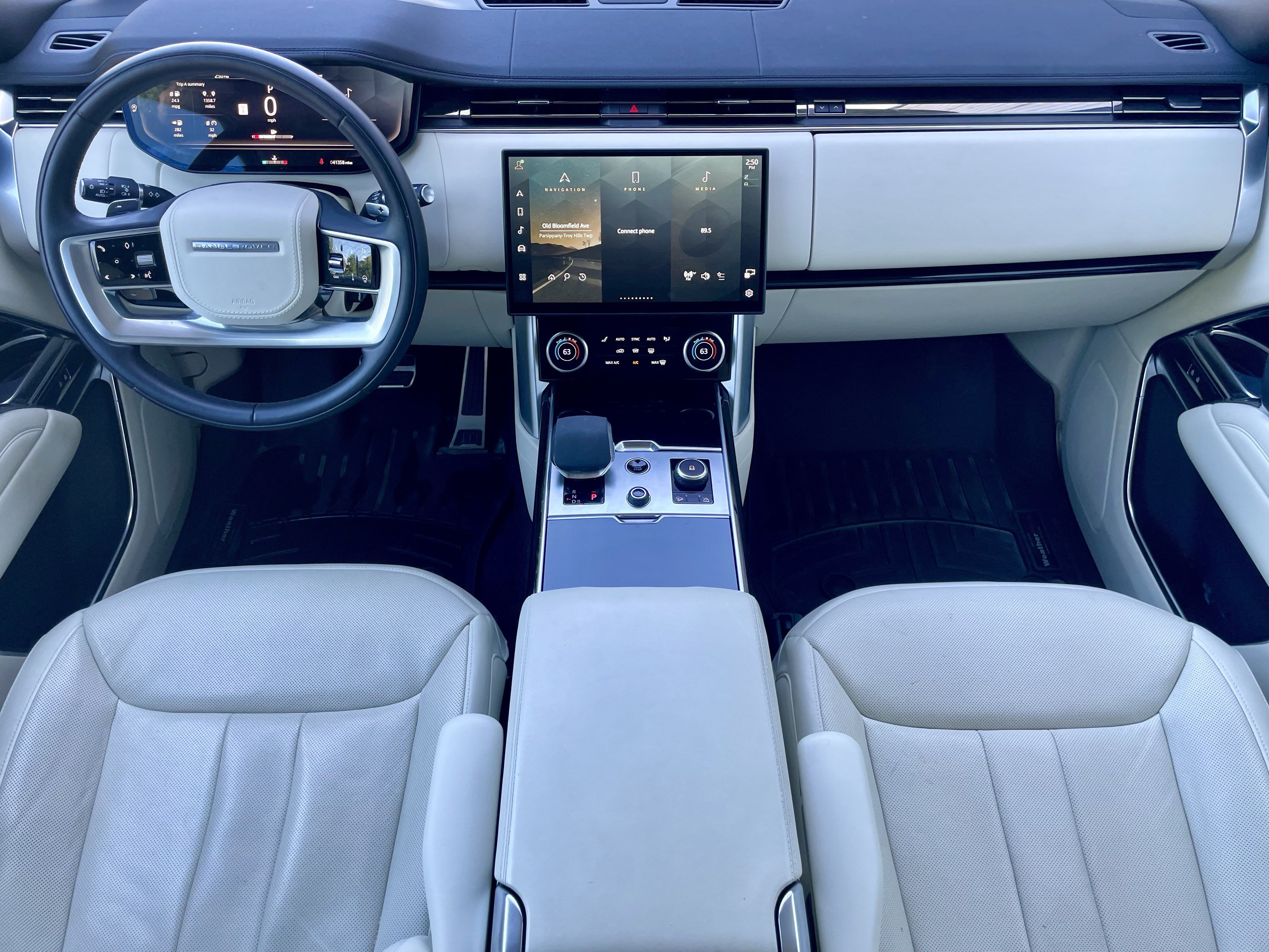 Used 2023 Land Rover Range Rover SE AWD/4WD image 16