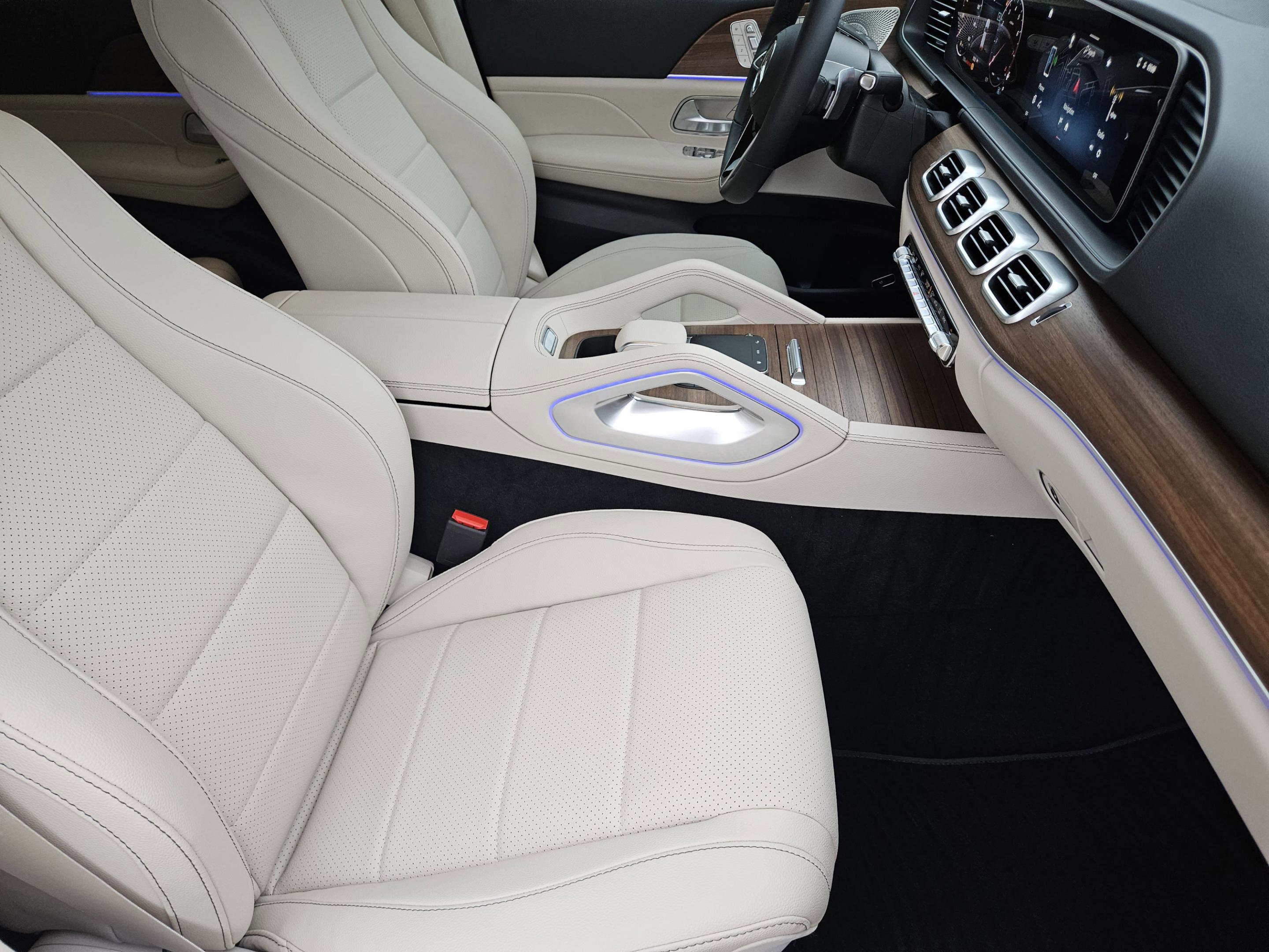 Certified 2026 Mercedes-Benz GLE 350 4MATIC image 6