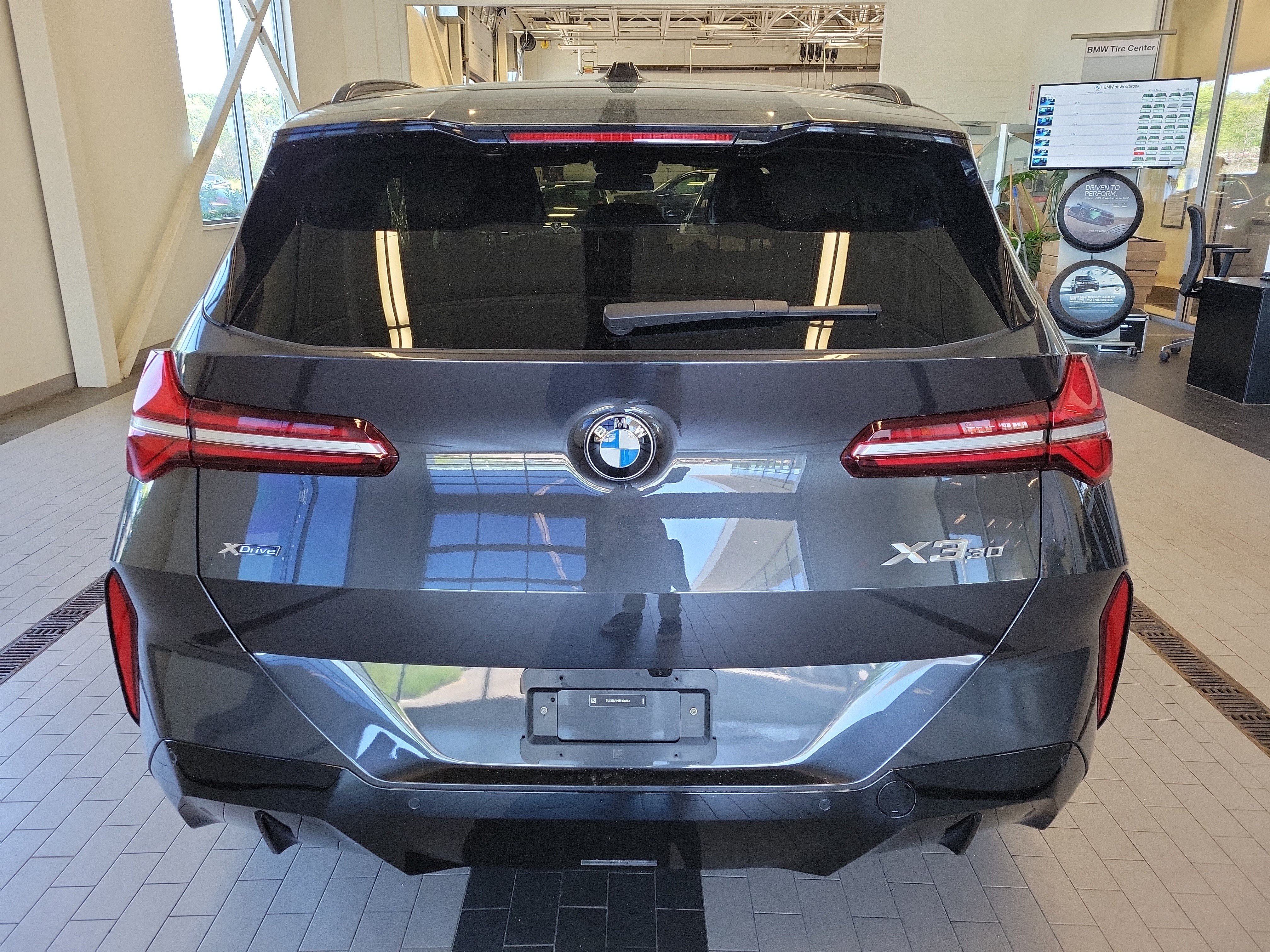 Used 2025 BMW X3 xDrive30i w/ Premium Package AWD/4WD image 6