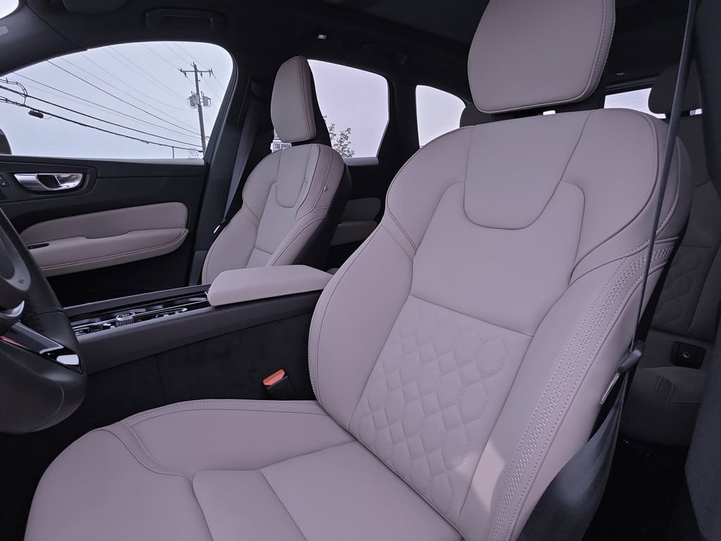 New 2026 Volvo XC60 B5 Plus w/ Protection Package Premier image 15