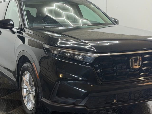 Used 2024 Honda CR-V EX image 2