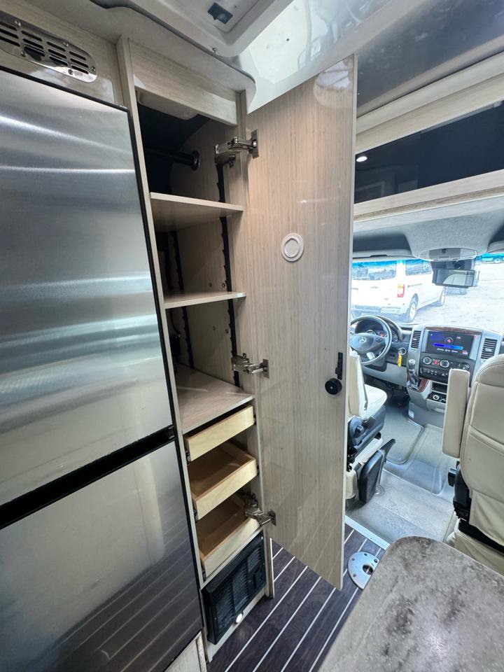 Used 2015 Mercedes-Benz Sprinter 3500 image 42
