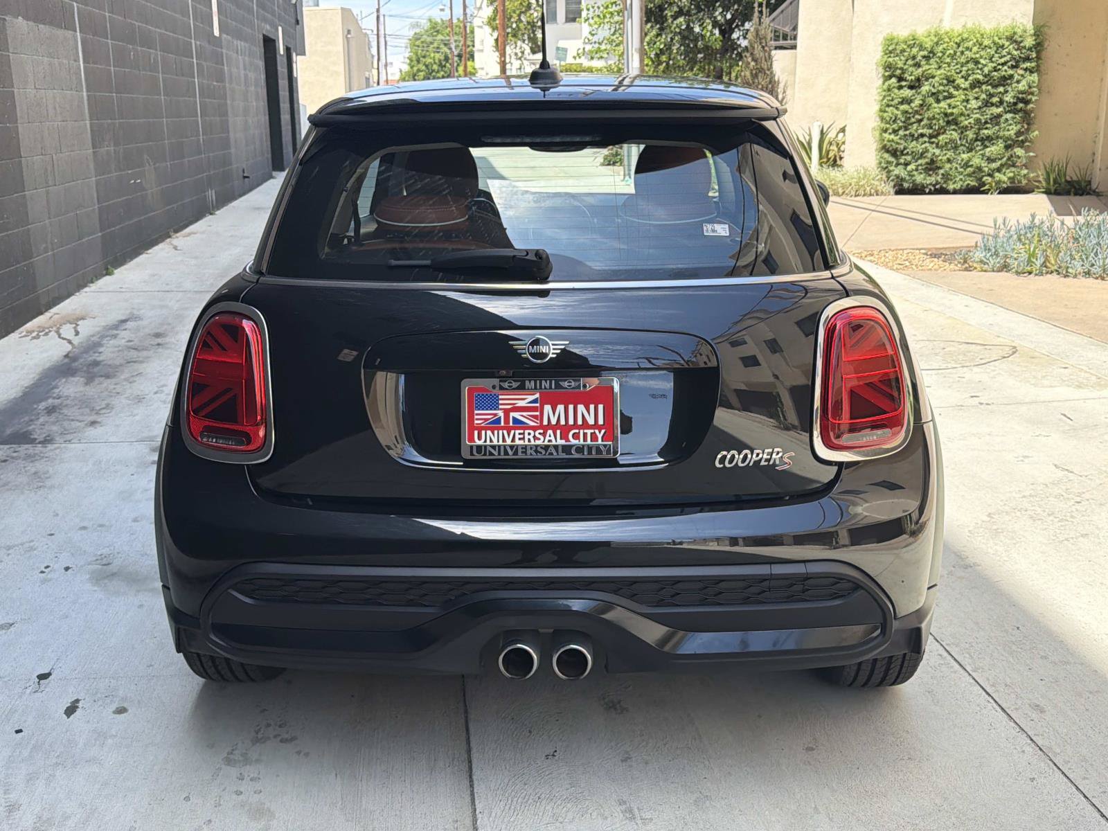 Used 2024 MINI Cooper S w/ Signature Upholstery Package FWD image 5